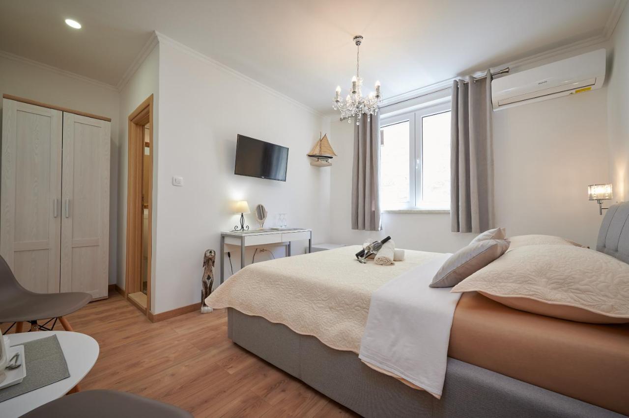 Rooms Antonio Трогир Экстерьер фото